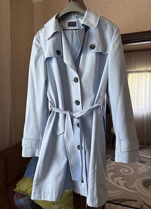 Жіночий тренч