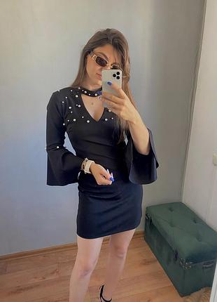 Сукня з перлинками