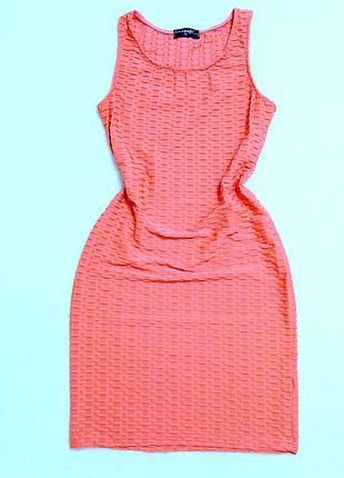 Коралловое платье из жатки