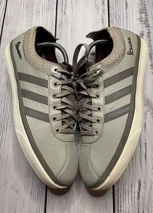 Шкіряні кросівки adidas vespa