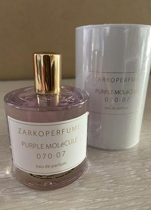 Purple molecule 070•07