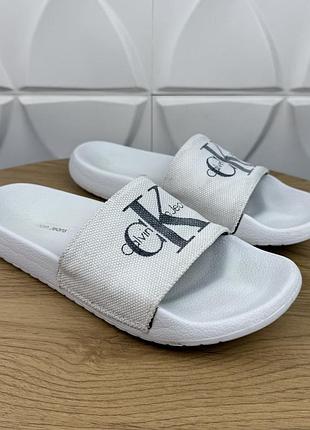 Оригінальні шльопанці calvin klein