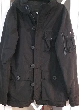 Легкая стильная молодежная мужская черная куртка