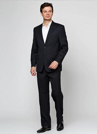 Мужской деловой костюм