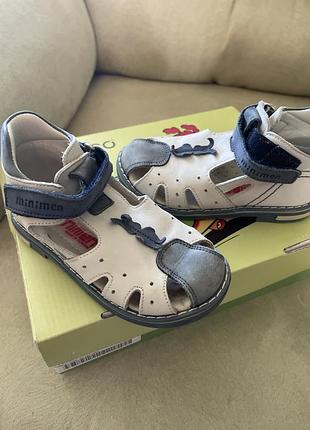 Босоніжки дитячі