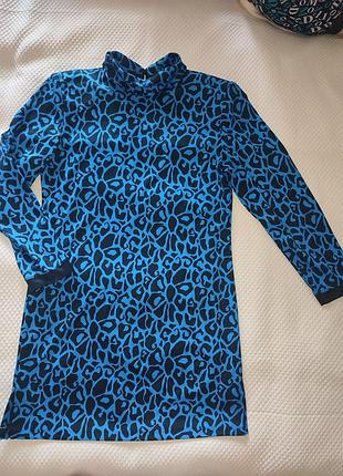 Коротка сукня жіноча з розрізами по боках