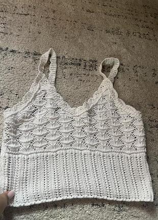 Вʼязаний топ