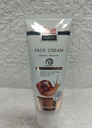 Увлажняющий крем для лица "perfect pro with snail mucin" от jee cosmetics.