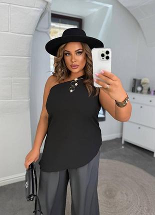 Женский топ на одне плече