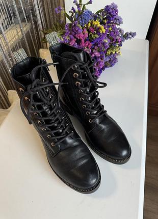 Черевики осінні 40 розмір