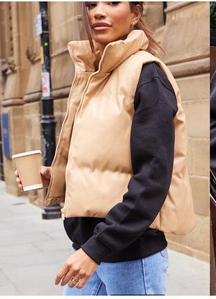 Жилетка із штучної шкіри карамельного кольору