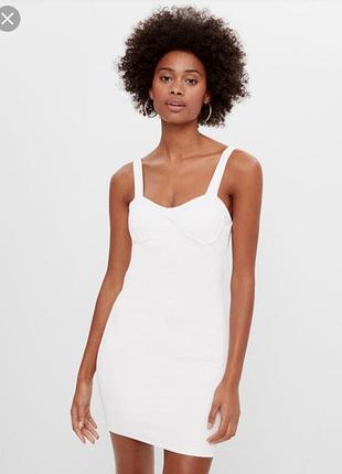 Платье женское белое с имитацией чашек рубчик