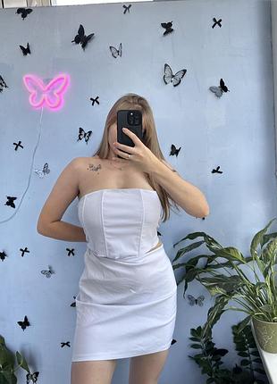 Крута корсетна сукня, вечірня сукня