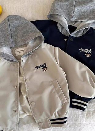 Легка куртка на хлопчика
