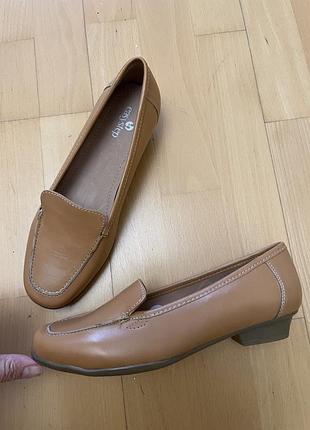 Жіночі туфлі / лофери пісочного кольору 5/ 38 розміру