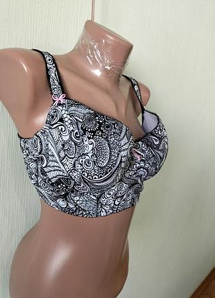 Бюстгальтер