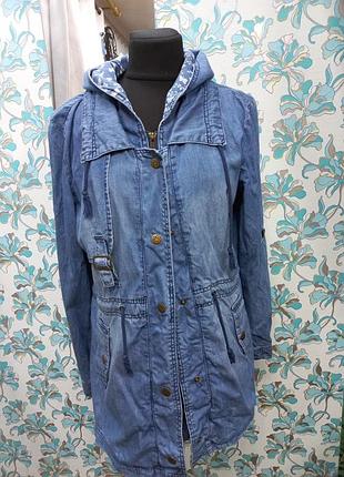 Зручна оригінальна джинсова парка