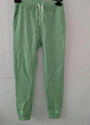 Спортивные штаны для девочки pull &amp; bear,11,12,152,зеленые, вышитые, трехнетка,петля,хлопок,джоггеры,брюки,манжет,пулендбир,на завязках