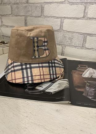 Панама  в клітинку