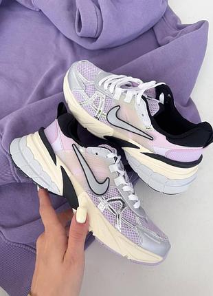 Жіночі кросівки nike