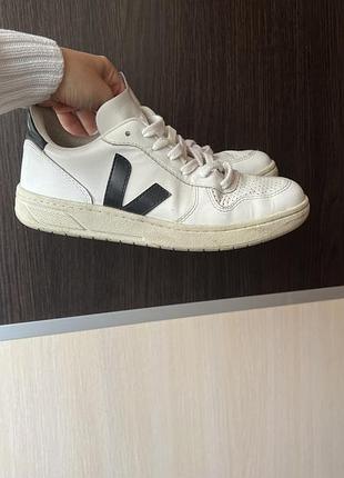 Кроссовки / кеды белые с черным veja 36р