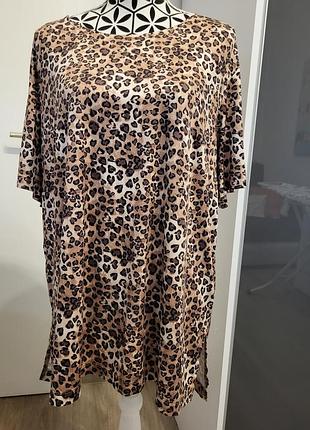 Футболка женская принт лео р.54-56