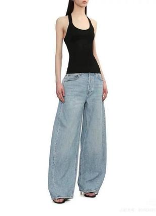 Женские джинсы