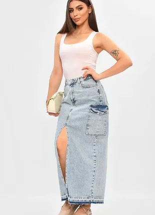 Довга джинсова спідниця з розрізом на нозі