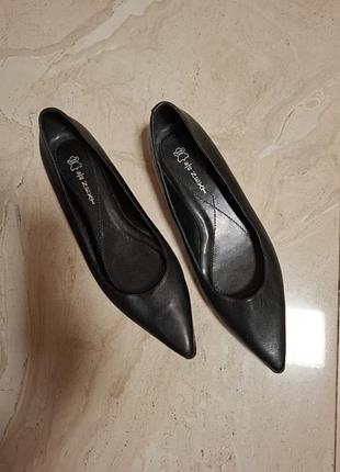 Стильные лаконичные  туфли  из натуральной кожи