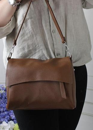 Содержание женская сумка среднего размера на 2 ручки