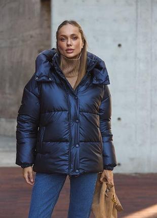 Ідеальний темно синій пуховик з преміальної водонепроникної тканини