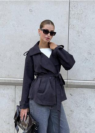Замшевый укороченный тренч серый