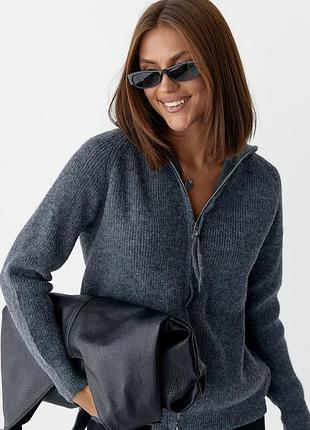 В'язаний кардиган із коміром на блискавці