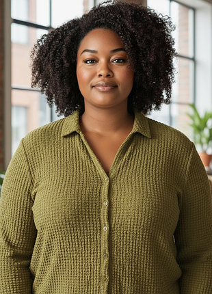 Оливкова сорочка