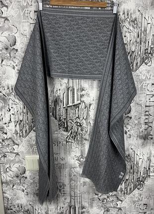 Dior шарф , сірого кольору
