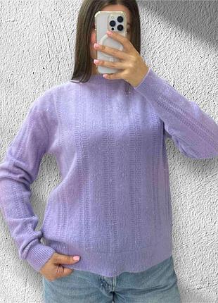 Светр жіночий