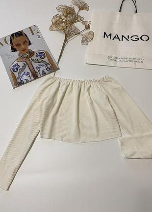 Топ кофтинок з відкритими плечима