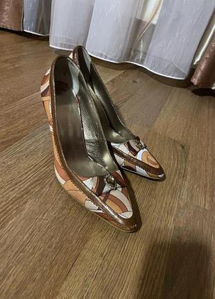 Antonio biaggi. 40р новые туфли, одевались один раз