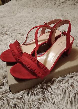 Жіночі босоніжки. замш. 39 розмір. jenny fairy