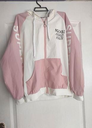 Стильная ветровка на подкладке