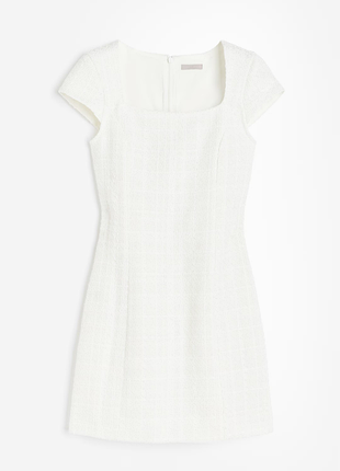 Сукня коротка