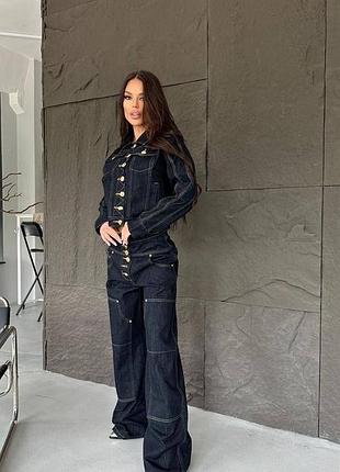 Женский костюм