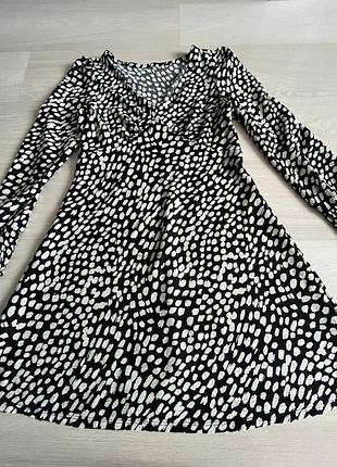 Хорошее легкое платье