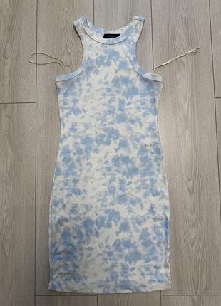 Жіноча сукня