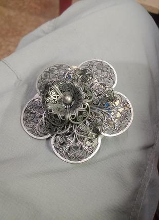 Брошь цветок.