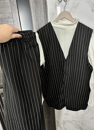 Костюм дизайнерський класний трійка