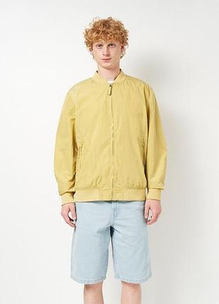 Мужской бомбер