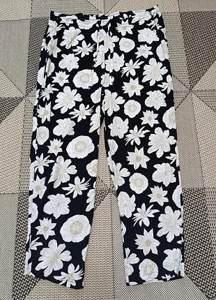 Брюки женские из вискозы в цветочный принт 48/50р.