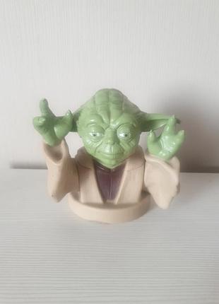 Фигурка "мастер йода"