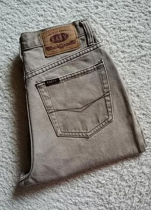 Женские джинсы высокая посадка винтаж easy нюанс